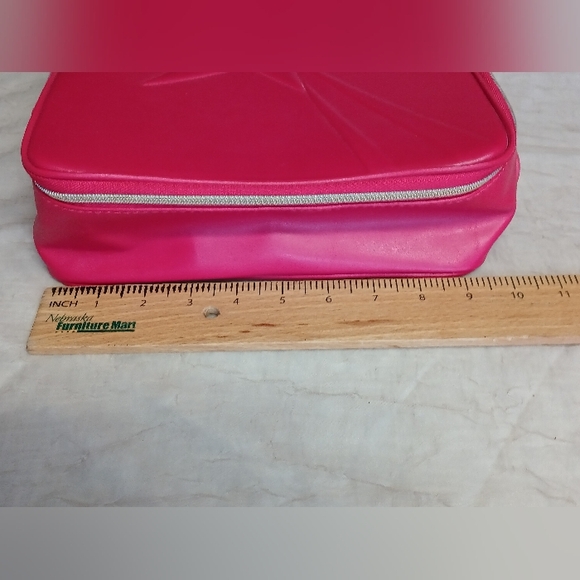 Lancôme Red / Pink Star Zippered Cosmetics Makeup Star Embossed Storage Case. - Picture 14 of 16